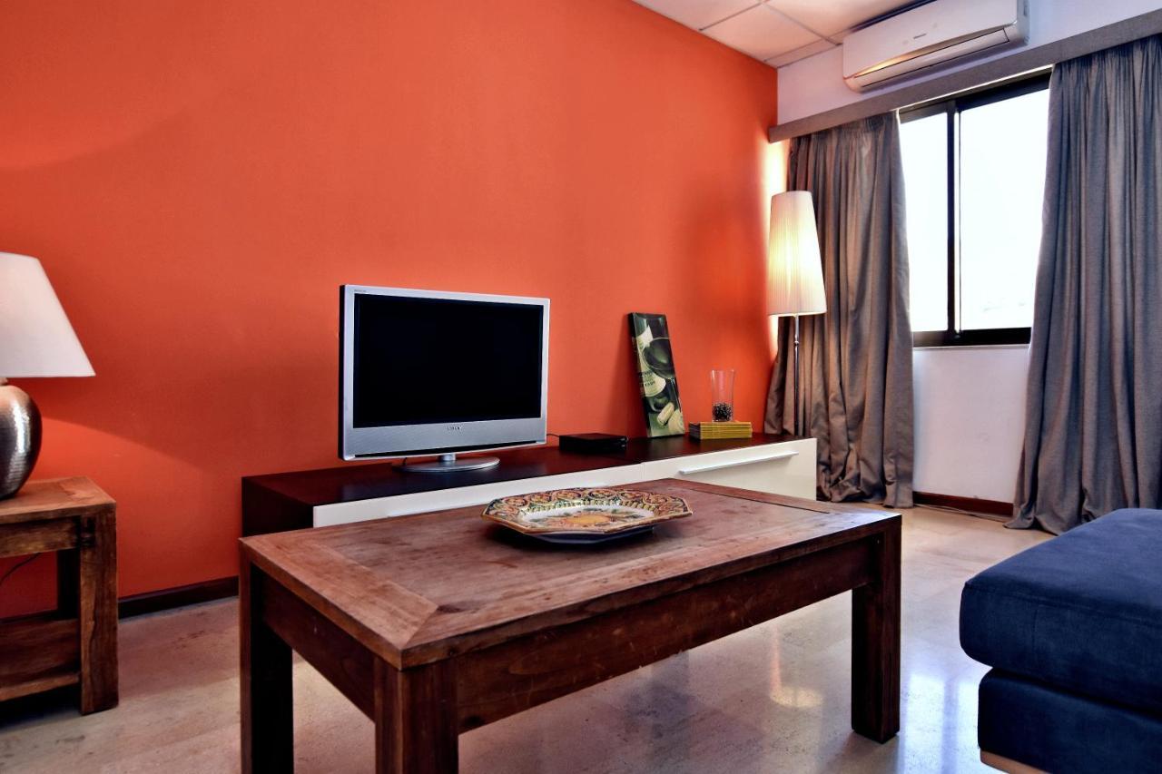 Apartamento Large St Julians Central 2 San Julián Exterior foto